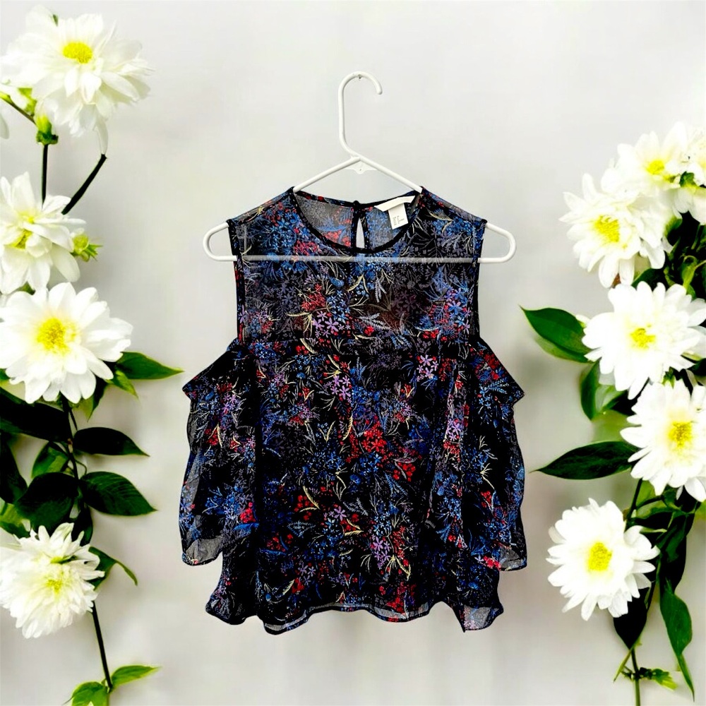 Open shoulder short sleeve blouse